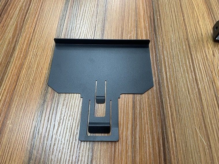 Đồng SS Bảng kim loại chế tạo tùy chỉnh Bụi đen phủ bột giá đỡ Drummy Cover Mounting Bracket
